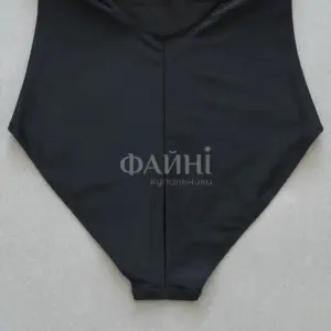 Чорний купальник плюс сайз